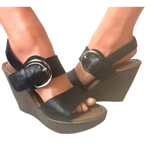 b.o.c Born Womens 7M Wedge Heel Sandals Leather Black Casual Sling Back Open Toe - Picture 1 of 12